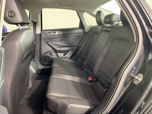 Used 2023 Volkswagen Jetta SE w/ Panoramic Sunroof Package FWD image 32