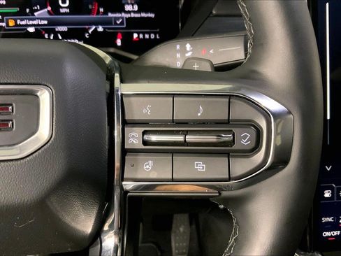 Used 2025 GMC Acadia Elevation FWD image 19