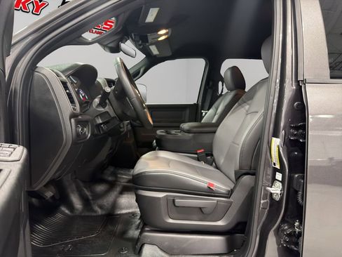 New 2026 RAM 3500 Tradesman w/ Chrome Appearance Group A AWD/4WD image 4