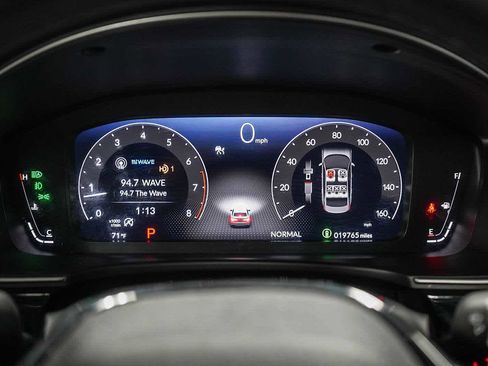 Used 2023 Honda Civic Touring image 28