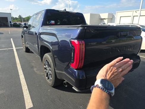 Used 2023 Toyota Tundra Platinum image 4