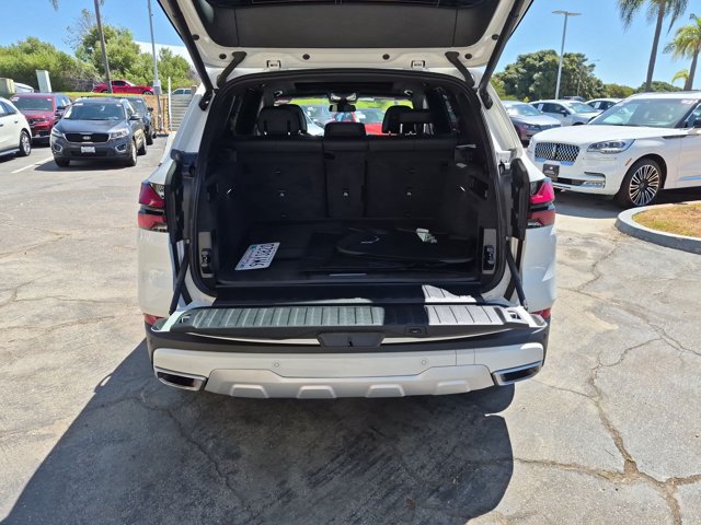 Used 2025 BMW X5 xDrive40i w/ Premium Package AWD/4WD image 6