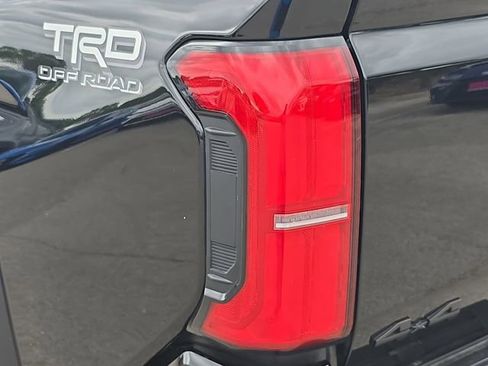 Used 2025 Toyota Tacoma TRD Off-Road image 33