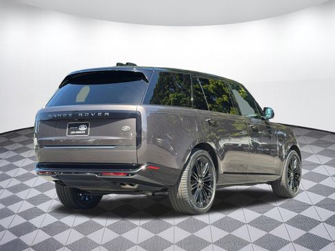 Used 2023 Land Rover Range Rover Long Wheelbase First Edition AWD/4WD image 9