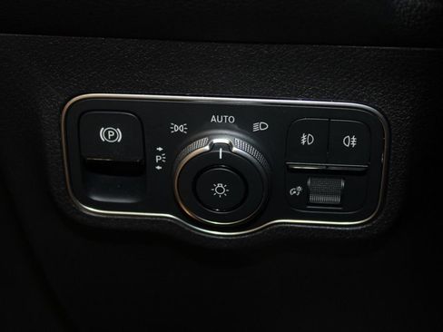 Certified 2026 Mercedes-Benz GLB 250 4MATIC image 22