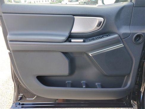 New 2025 Ford Expedition Active image 21