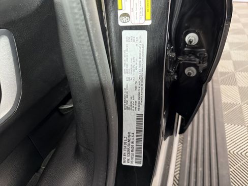 Used 2020 RAM 1500 Laramie image 30