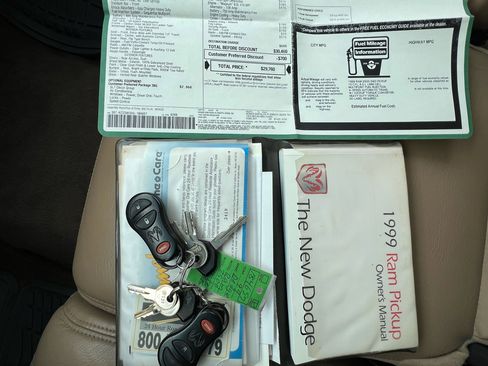 Used 1999 Dodge Ram 2500 Truck 2WD Quad Cab image 25