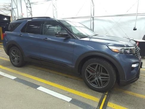 Used 2021 Ford Explorer ST w/ Equipment Group 401A AWD/4WD image 2