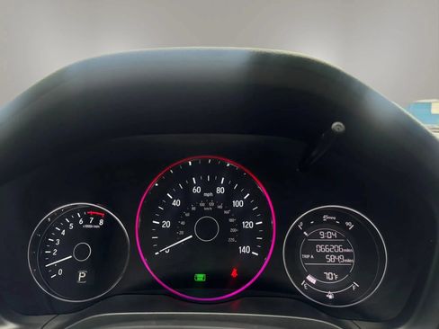 Used 2018 Honda HR-V EX image 18