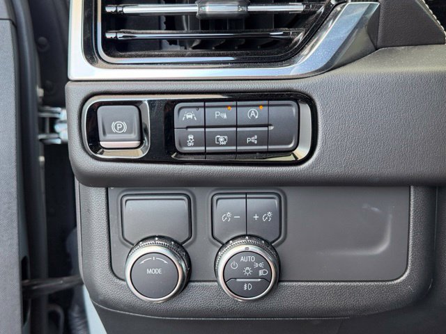 Used 2025 GMC Yukon Elevation RWD image 18