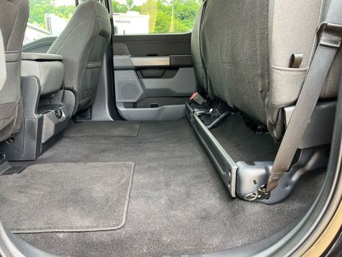 Used 2024 Ford F150 XLT image 38