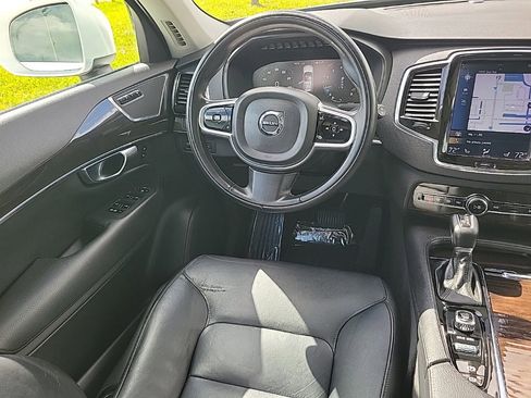 Used 2018 Volvo XC90 T5 Momentum w/ Momentum Plus Package image 10
