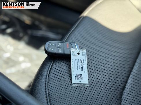 Used 2025 Jeep Compass Limited w/ Elite Group AWD/4WD image 35