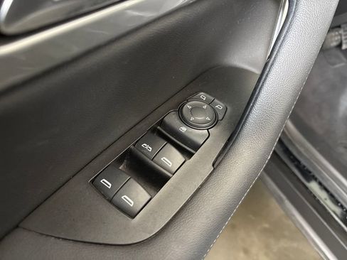 Used 2020 Chevrolet Blazer LT image 19