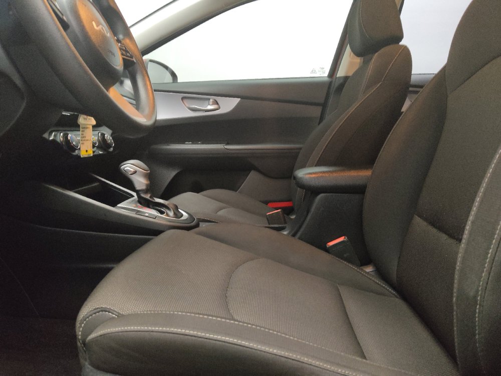 Used 2022 Kia Forte LXS FWD image 17