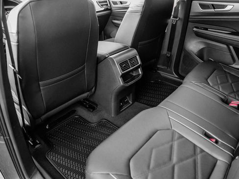 New 2026 Volkswagen Atlas Cross Sport SE image 35