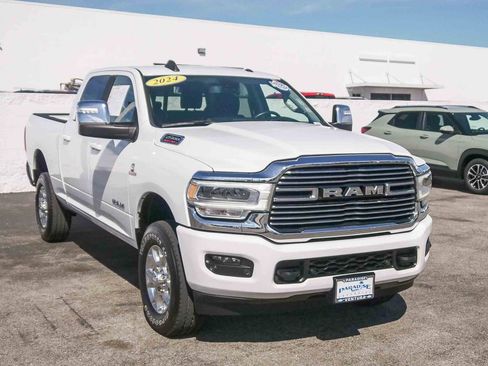 Used 2024 RAM 2500 Laramie image 3