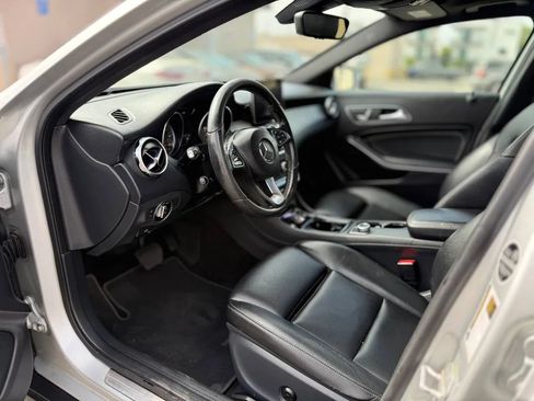 Used 2018 Mercedes-Benz GLA 250 w/ Premium Package image 26