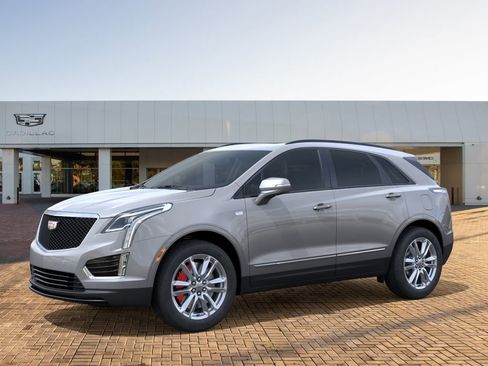 New 2025 Cadillac XT5 Sportv image 2