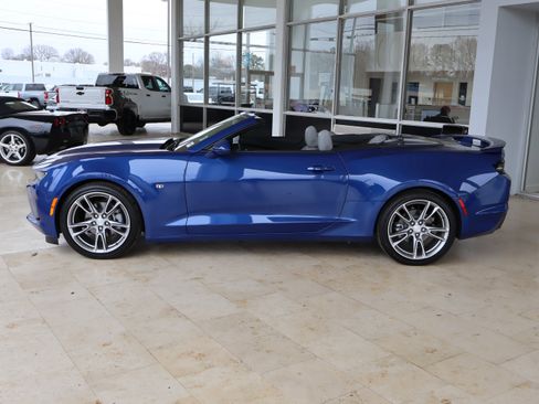 Used 2024 Chevrolet Camaro LT w/ RS Package image 29