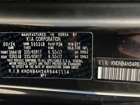 Used 2024 Kia Carnival LX FWD image 28
