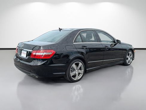 Used 2010 Mercedes-Benz E 350 Sedan image 3