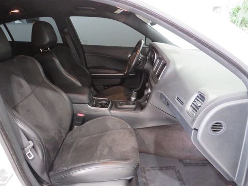 Used 2018 Dodge Charger SXT Plus w/ Quick Order Package 29J image 10