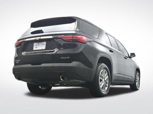 Used 2023 Chevrolet Traverse LT FWD image 35