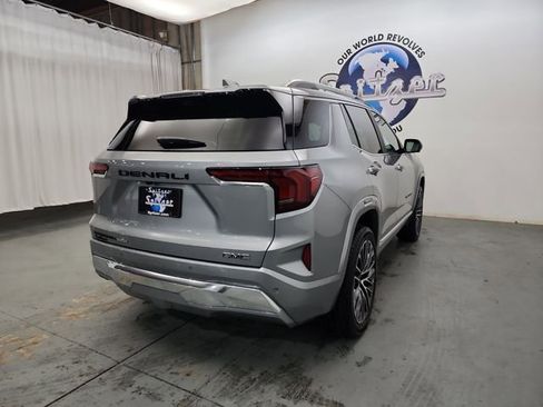 Used 2026 GMC Terrain Denali w/ LPO, Black Badging Package image 9