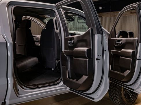 Used 2025 Chevrolet Silverado 1500 Custom Trail Boss image 33