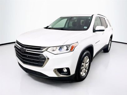 Used 2021 Chevrolet Traverse LT