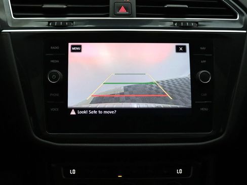 Used 2020 Volkswagen Tiguan SEL Premium R-Line w/ 3rd Row Seat Package AWD/4WD image 23