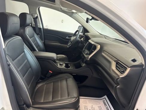 Used 2023 GMC Acadia Denali w/ Denali Ultimate Package AWD/4WD image 40