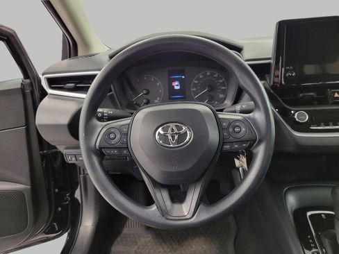 Used 2024 Toyota Corolla LE FWD image 6