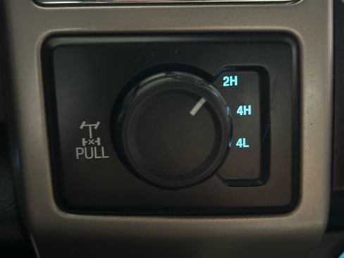 Used 2017 Ford F250 Lariat w/ Lariat Ultimate Package AWD/4WD image 14
