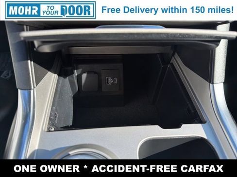 Used 2022 Ford Explorer XLT w/ Equipment Group 202A image 22