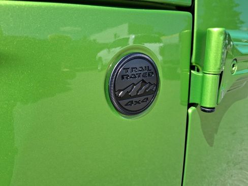 Certified 2025 Jeep Wrangler Sport AWD/4WD image 9