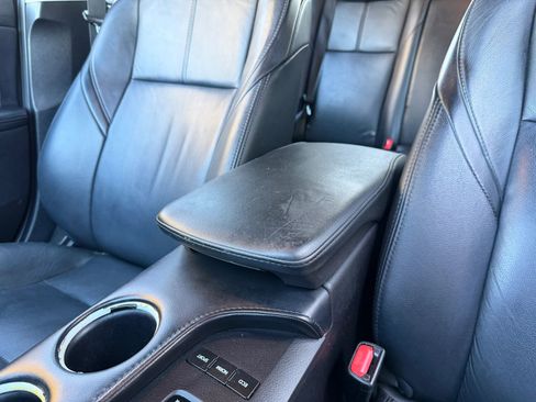 Used 2015 Toyota Avalon XLE image 28