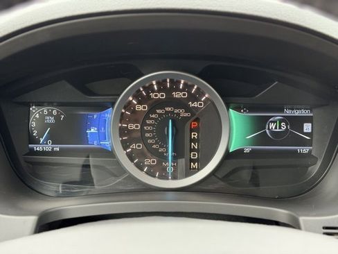 Used 2015 Ford Explorer XLT w/ Equipment Group 202A image 8