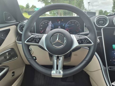 Used 2025 Mercedes-Benz C 300 Sedan image 9
