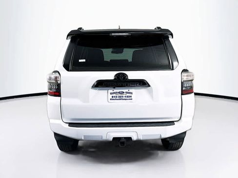 Used 2021 Toyota 4Runner Venture w/ Moonroof Package AWD/4WD image 5