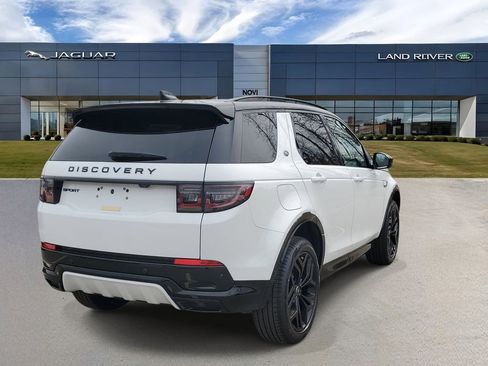 Used 2026 Land Rover Discovery Sport Landmark image 3