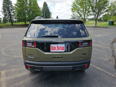 New 2026 Jeep Cherokee Overland w/ Trailer Tow Group AWD/4WD image 5