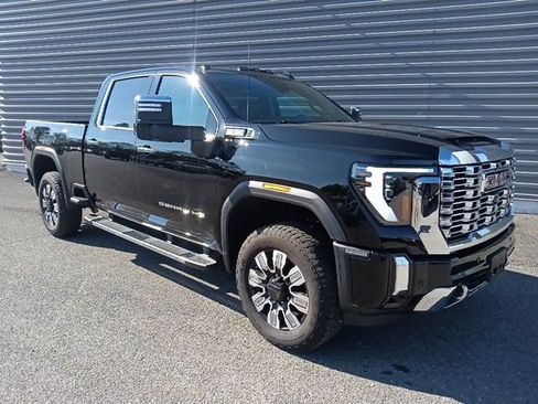 Used 2025 GMC Sierra 2500 Denali w/ Technology Package image 1