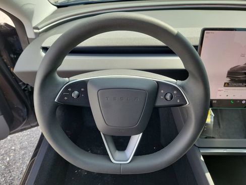 Used 2025 Tesla Model 3 Long Range RWD image 23