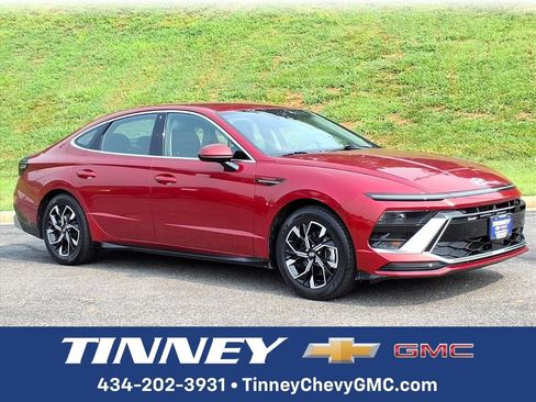 Used 2025 Hyundai Sonata SEL FWD image 1