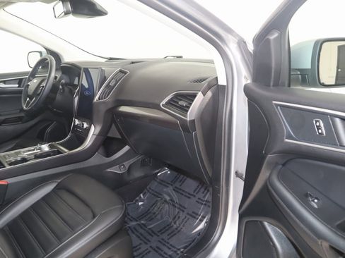 Used 2024 Ford Edge SEL w/ Convenience Package image 40