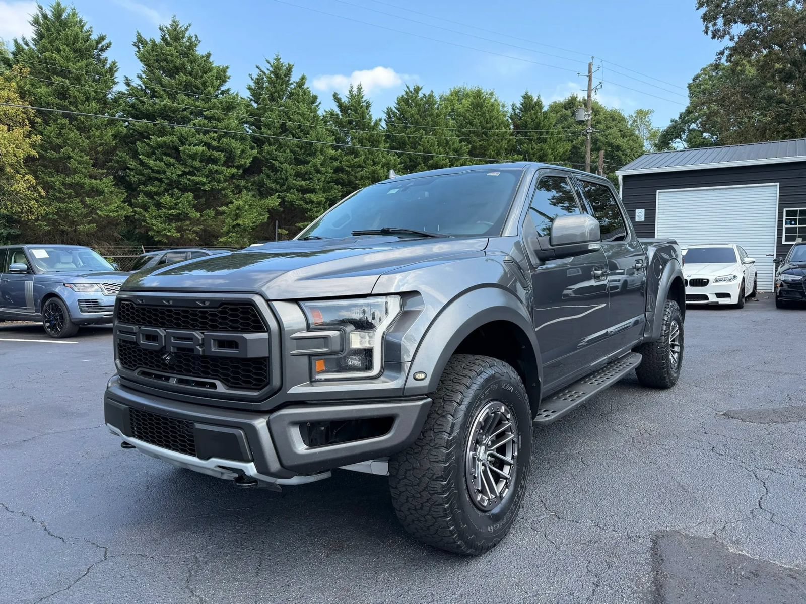 Used 2019 Ford F150 Raptor w/ Equipment Group 802A Luxury AWD/4WD image 3
