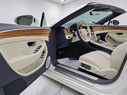 New 2026 Bentley Continental GTC image 52